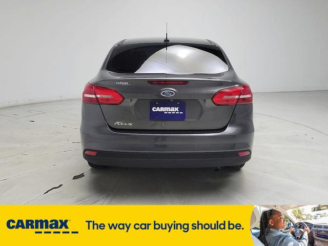 Photo of 2018 Gray Ford Focus