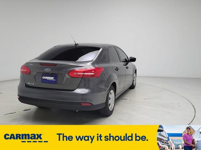 Photo of 2018 Gray Ford Focus