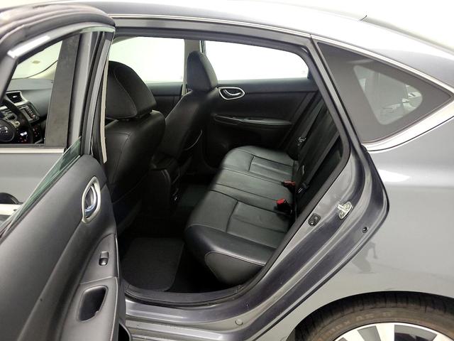 Photo of 2018 Gray Nissan Sentra
