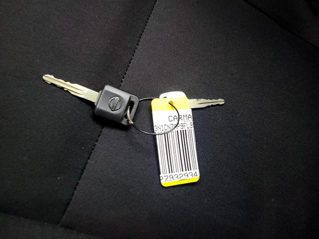Photo of 2015 Silver Nissan Versa