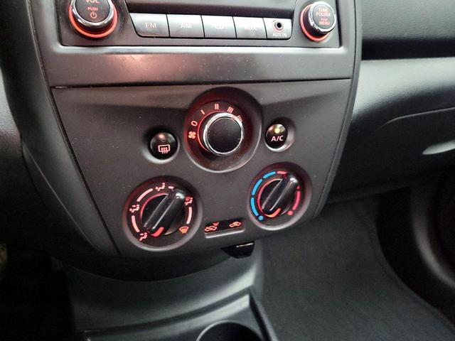 Photo of 2015 Silver Nissan Versa