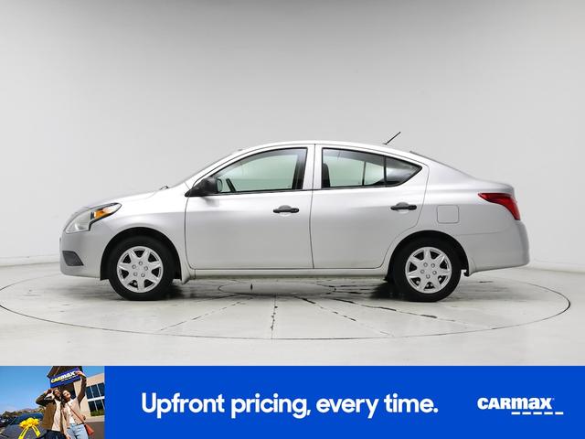 Photo of 2015 Silver Nissan Versa