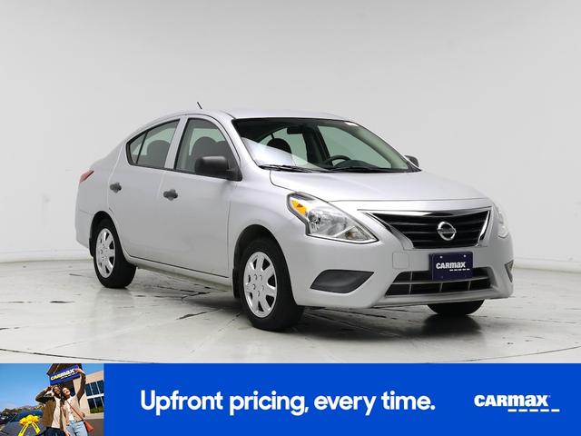 Photo of 2015 Silver Nissan Versa