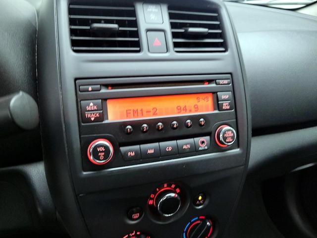 Photo of 2015 Silver Nissan Versa