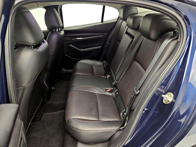 Photo of 2022 Blue Mazda Mazda3