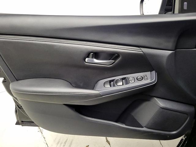 Photo of 2024 Black Nissan Sentra