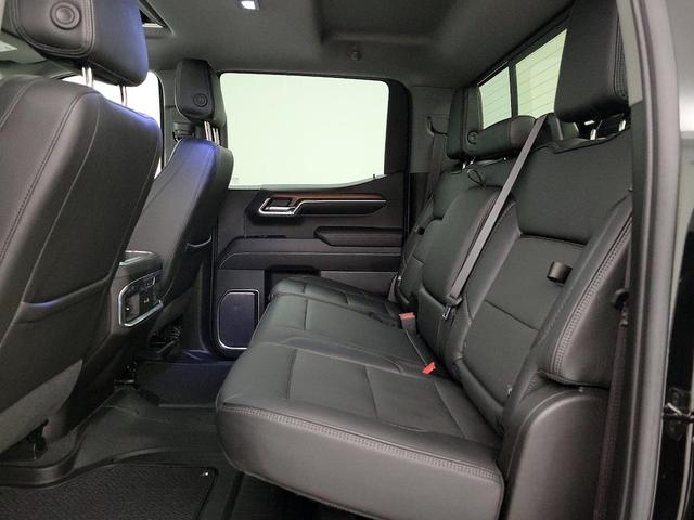 Photo of 2023 Black GMC Sierra 1500