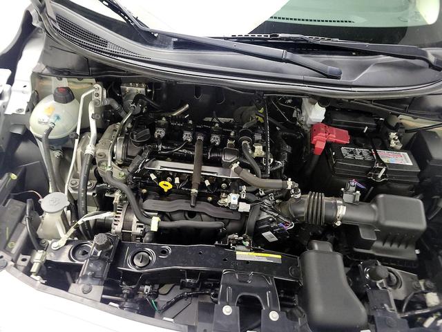 Photo of 2020 Silver Nissan Versa