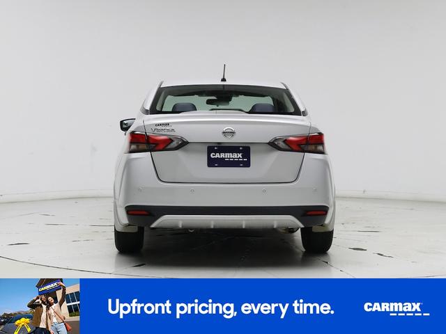 Photo of 2020 Silver Nissan Versa