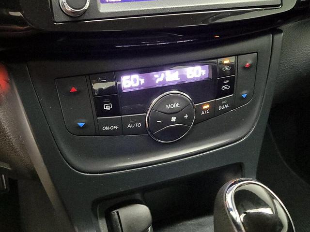 Photo of 2019 Silver Nissan Sentra