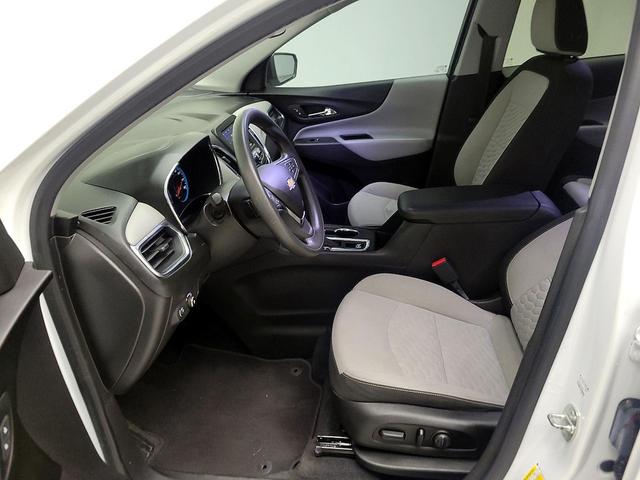 Photo of 2021 White Chevrolet Equinox