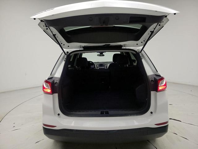 Photo of 2021 White Chevrolet Equinox