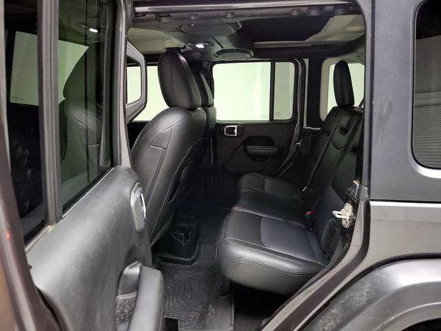 Photo of 2018 Gray Jeep Wrangler
