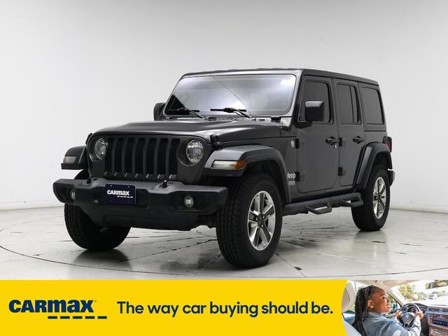 Photo of 2018 Gray Jeep Wrangler