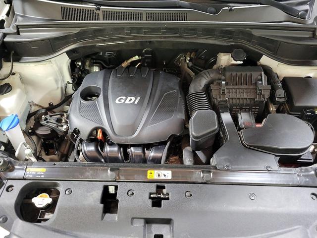 Photo of 2016 Pearl Hyundai Santa Fe Sport