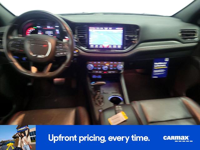 Photo of 2023 White Dodge Durango