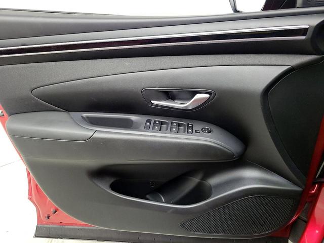 Photo of 2023 Red Hyundai TUCSON
