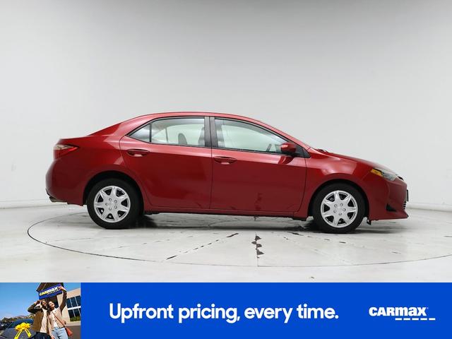 Photo of 2018 Red Toyota Corolla