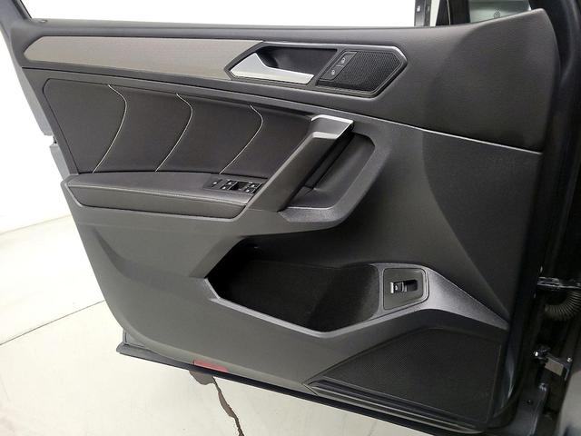 Photo of 2024 Gray Volkswagen Tiguan