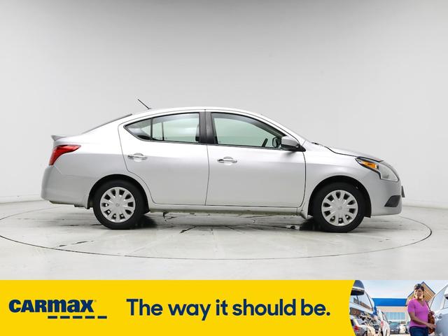 Photo of 2018 Silver Nissan Versa