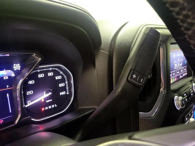 Photo of 2020 White GMC Sierra 1500