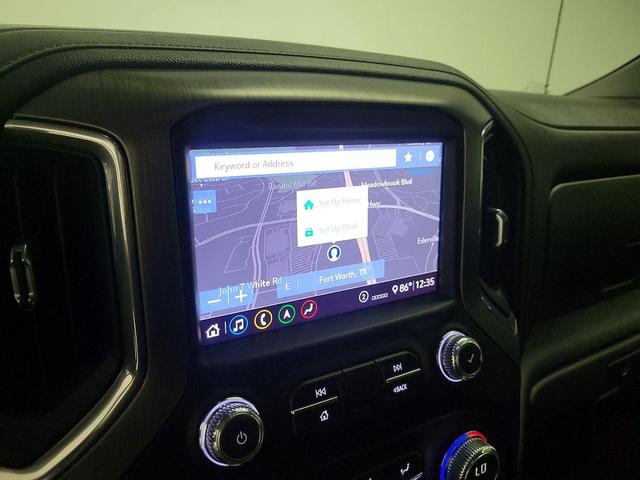 Photo of 2020 White GMC Sierra 1500