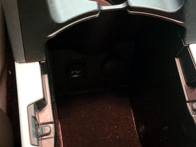 Photo of 2014 Black Toyota Prius