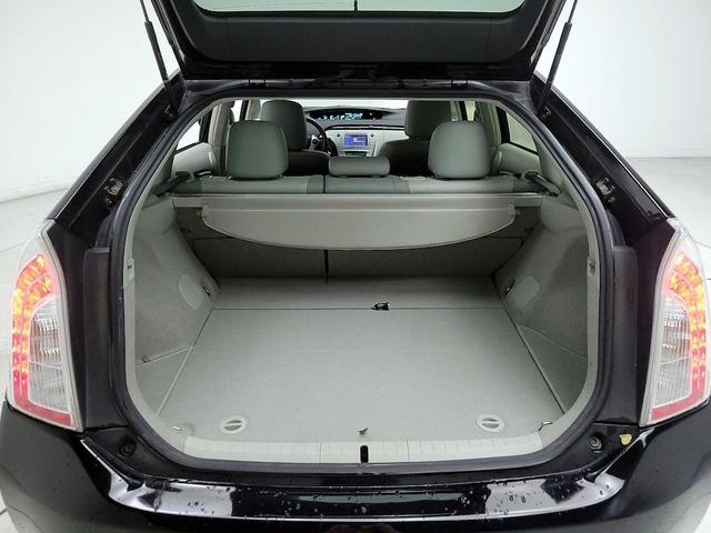 Photo of 2014 Black Toyota Prius