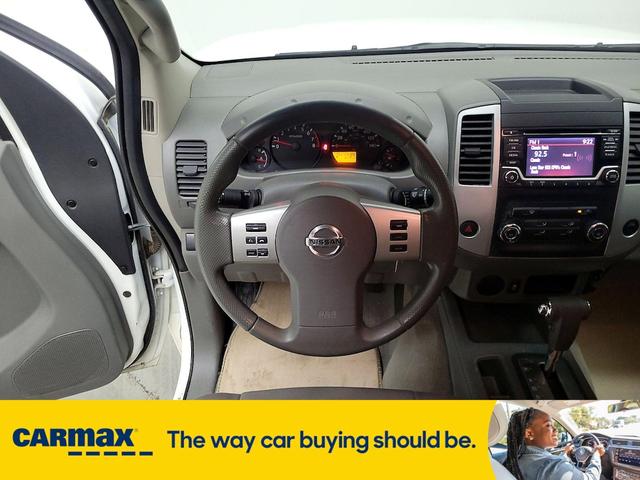 Photo of 2017 White Nissan Frontier