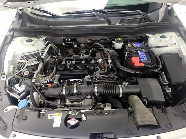 Photo of 2022 White Honda Accord