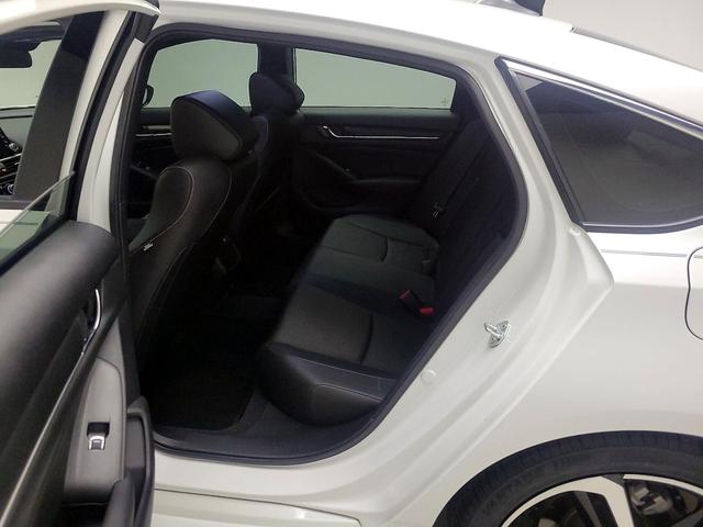 Photo of 2022 White Honda Accord