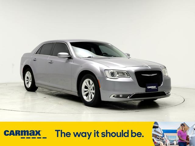 2016 Chrysler 300