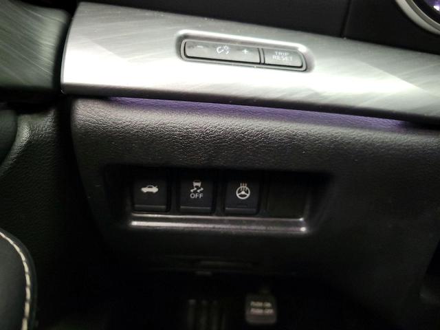 Photo of 2017 Gray Nissan Maxima