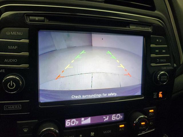 Photo of 2017 Gray Nissan Maxima