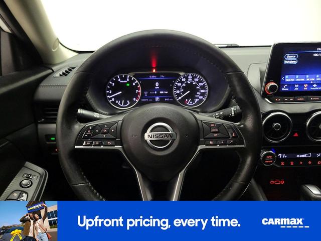 Photo of 2021 White Nissan Sentra