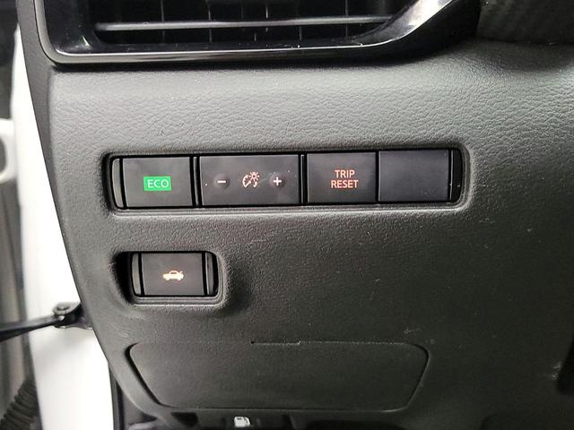 Photo of 2021 White Nissan Sentra