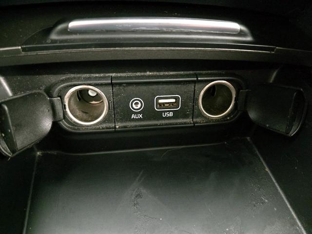 Photo of 2019 White Kia Optima