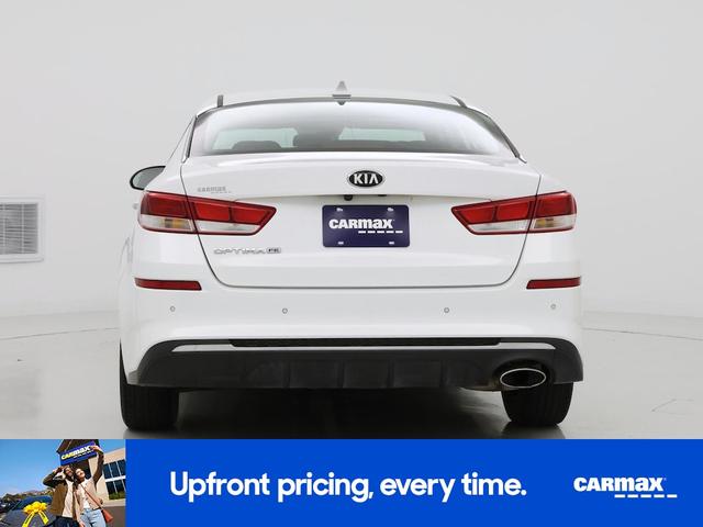 Photo of 2019 White Kia Optima