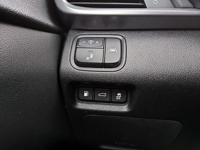 Photo of 2019 White Kia Optima