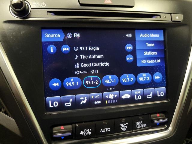 Photo of 2020 Blue Acura MDX