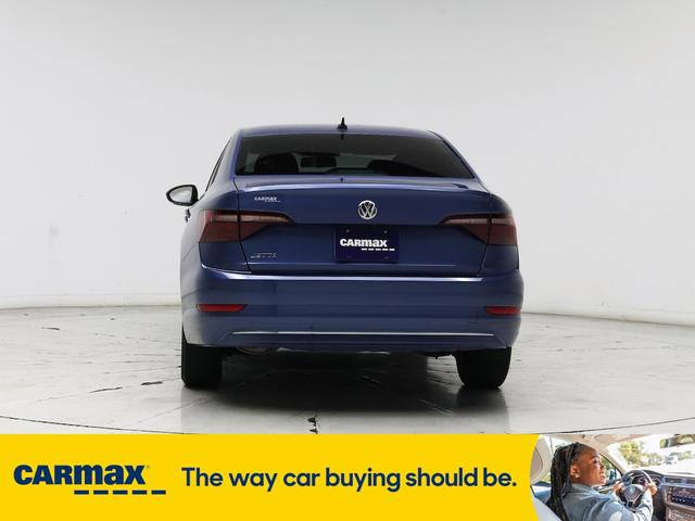 Photo of 2021 Blue Volkswagen Jetta