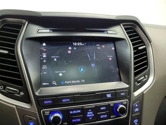 Photo of 2018 Silver Hyundai SANTA FE