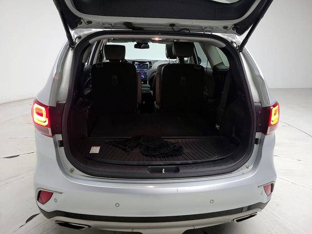 Photo of 2018 Silver Hyundai SANTA FE