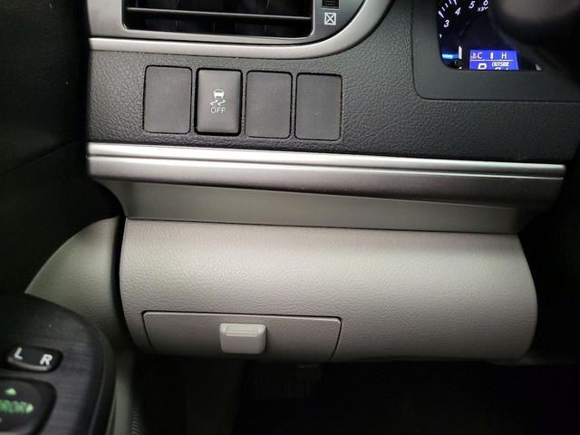 Photo of 2014 Gray Toyota Camry