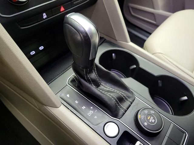 Photo of 2022 White Volkswagen Atlas