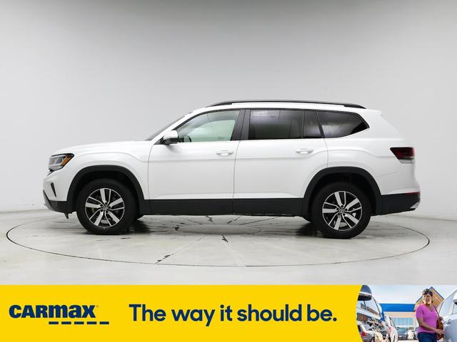 Photo of 2022 White Volkswagen Atlas