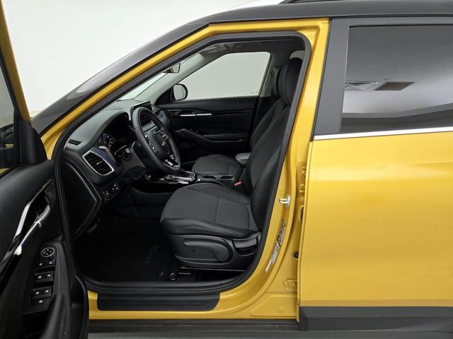 Photo of 2022 Yellow Kia Seltos
