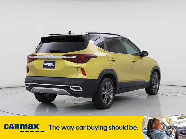 Photo of 2022 Yellow Kia Seltos