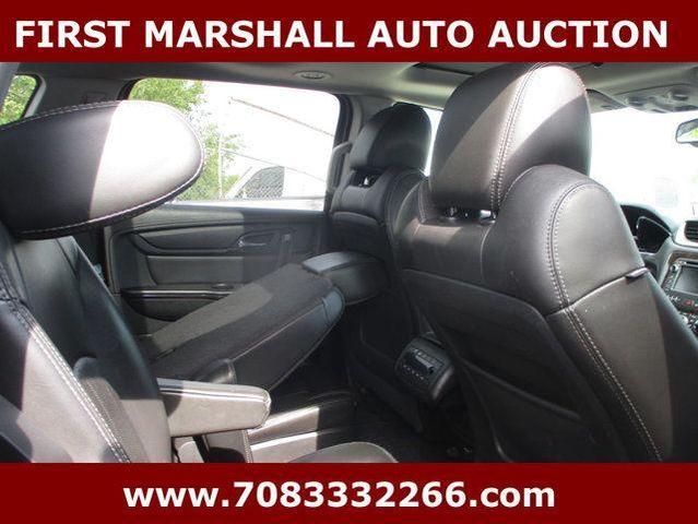Photo of 2015 Black Chevrolet Traverse