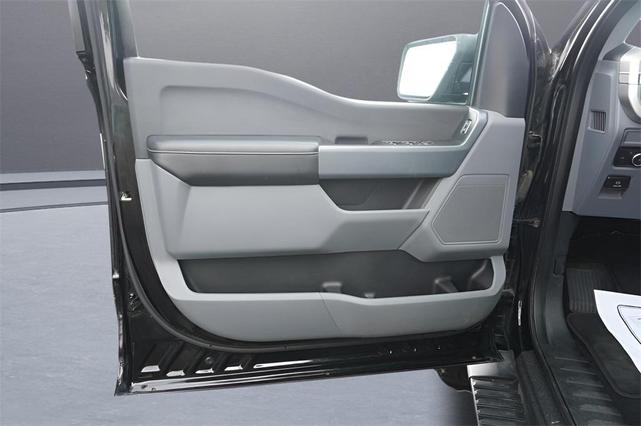 Photo of 2022 Black Ford F-150